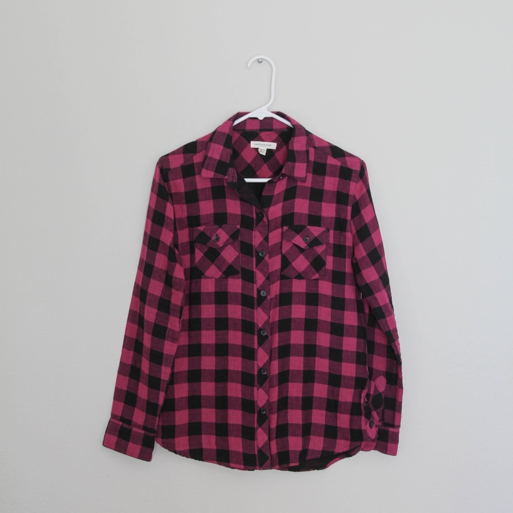 Button up Top - Picture 2 of 6